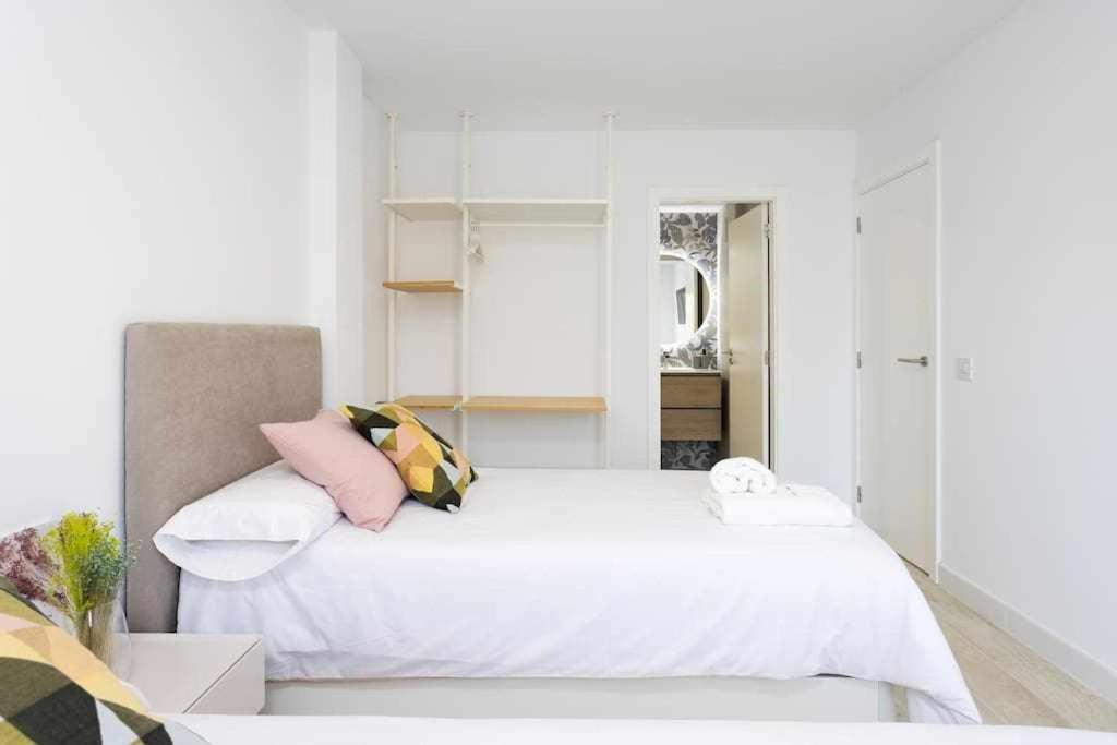 Sunnyland Apartment Arona Cho Exteriör bild