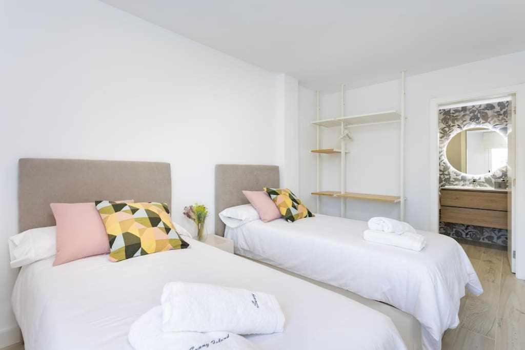 Sunnyland Apartment Arona Cho Exteriör bild