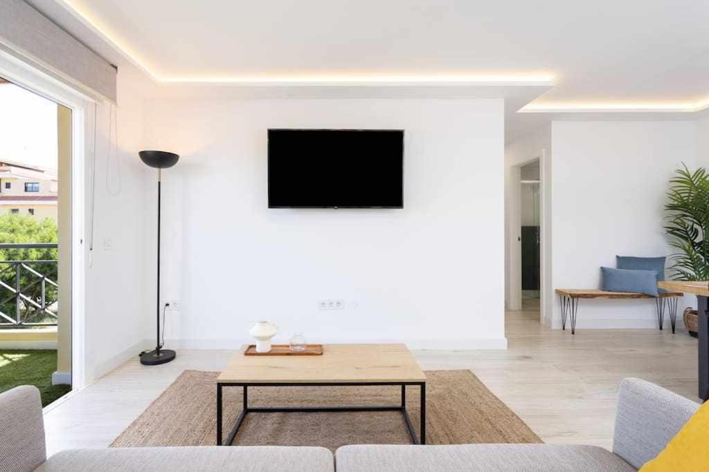 Sunnyland Apartment Arona Cho Exteriör bild